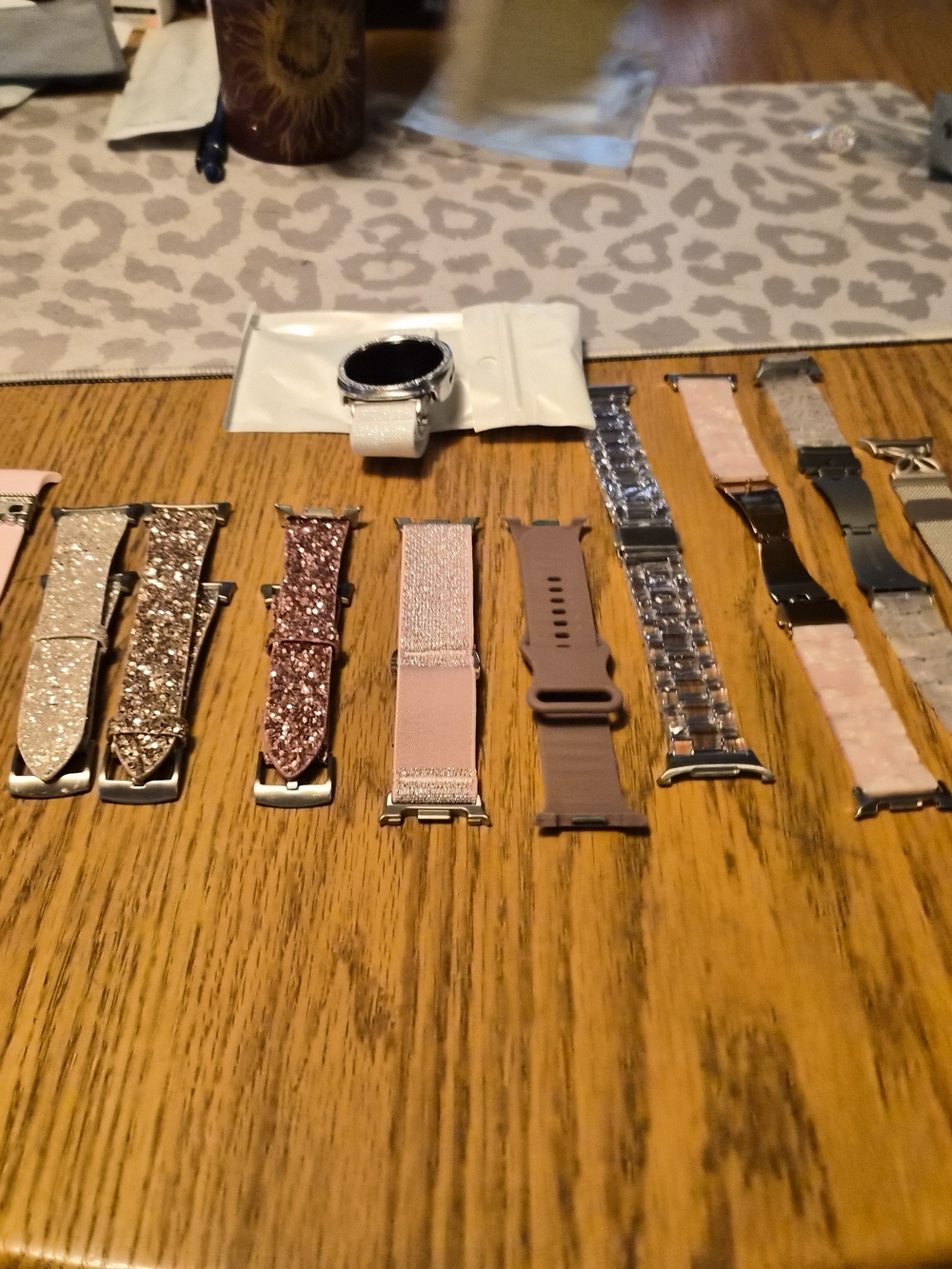 SAMSUNG GALAXY 8 WATCH WITH 14 BANDS